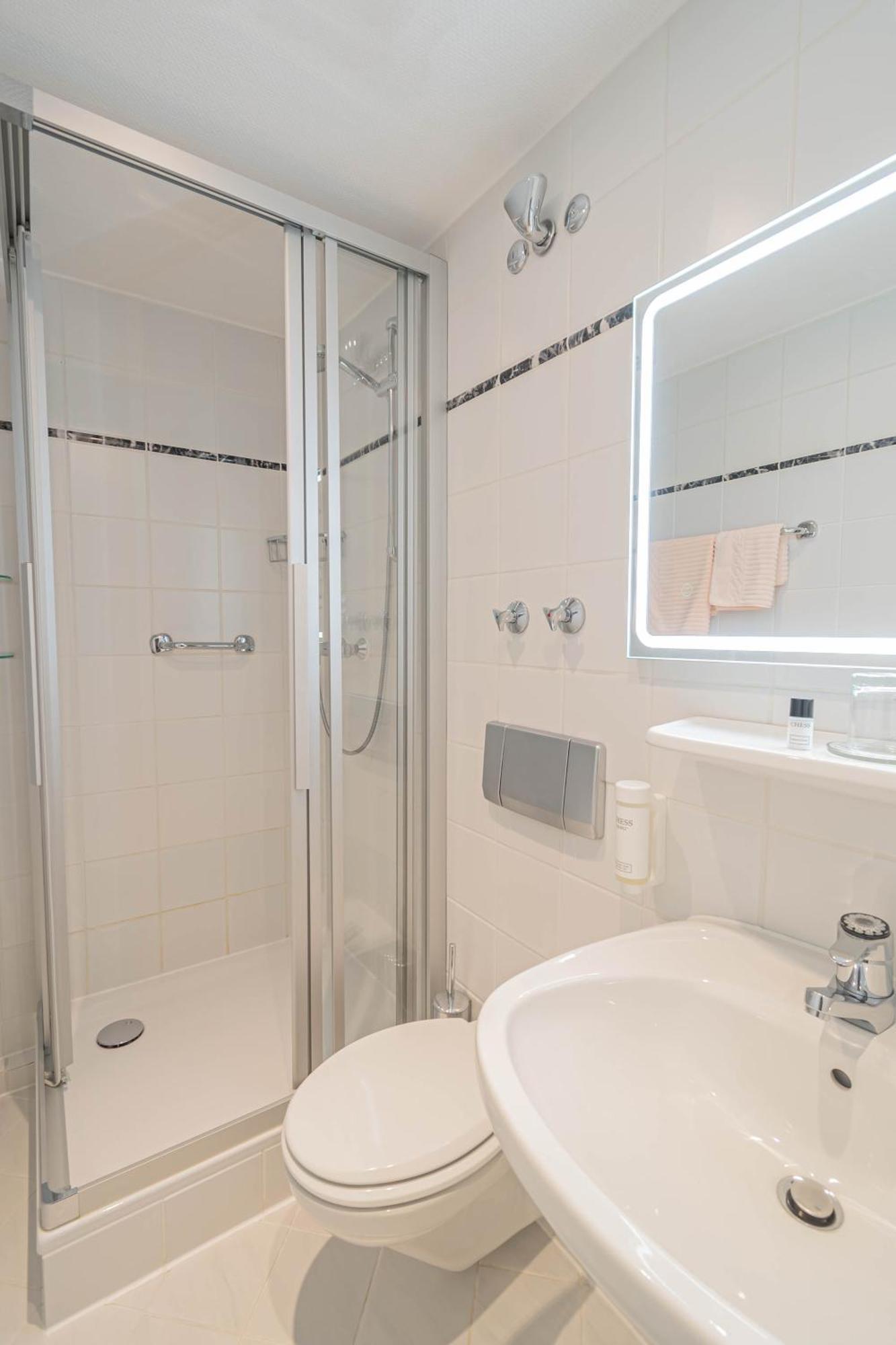 Hotel Villa Am Kurpark Bad Homburg vor der Höhe Room photo